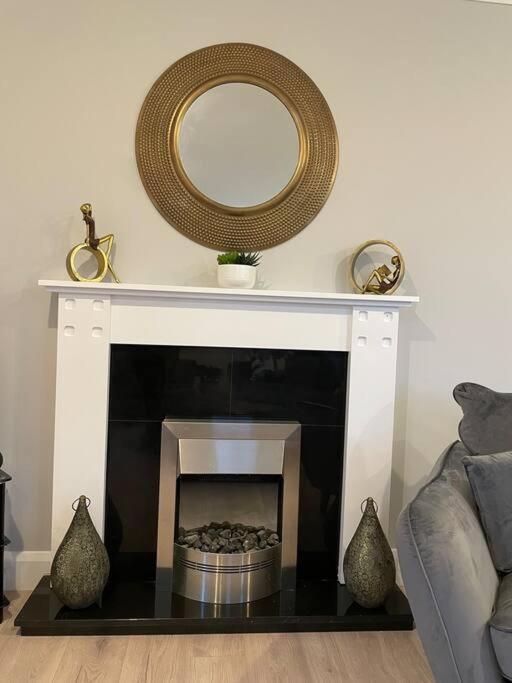 Entire Apartment , Centre Carrick-On-Shannon Екстер'єр фото